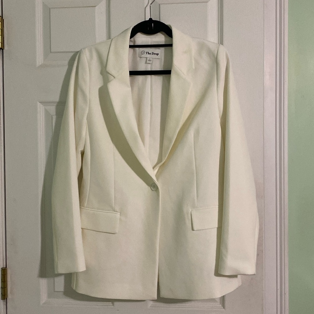 THE DROP: OFF WHITE BLAZER